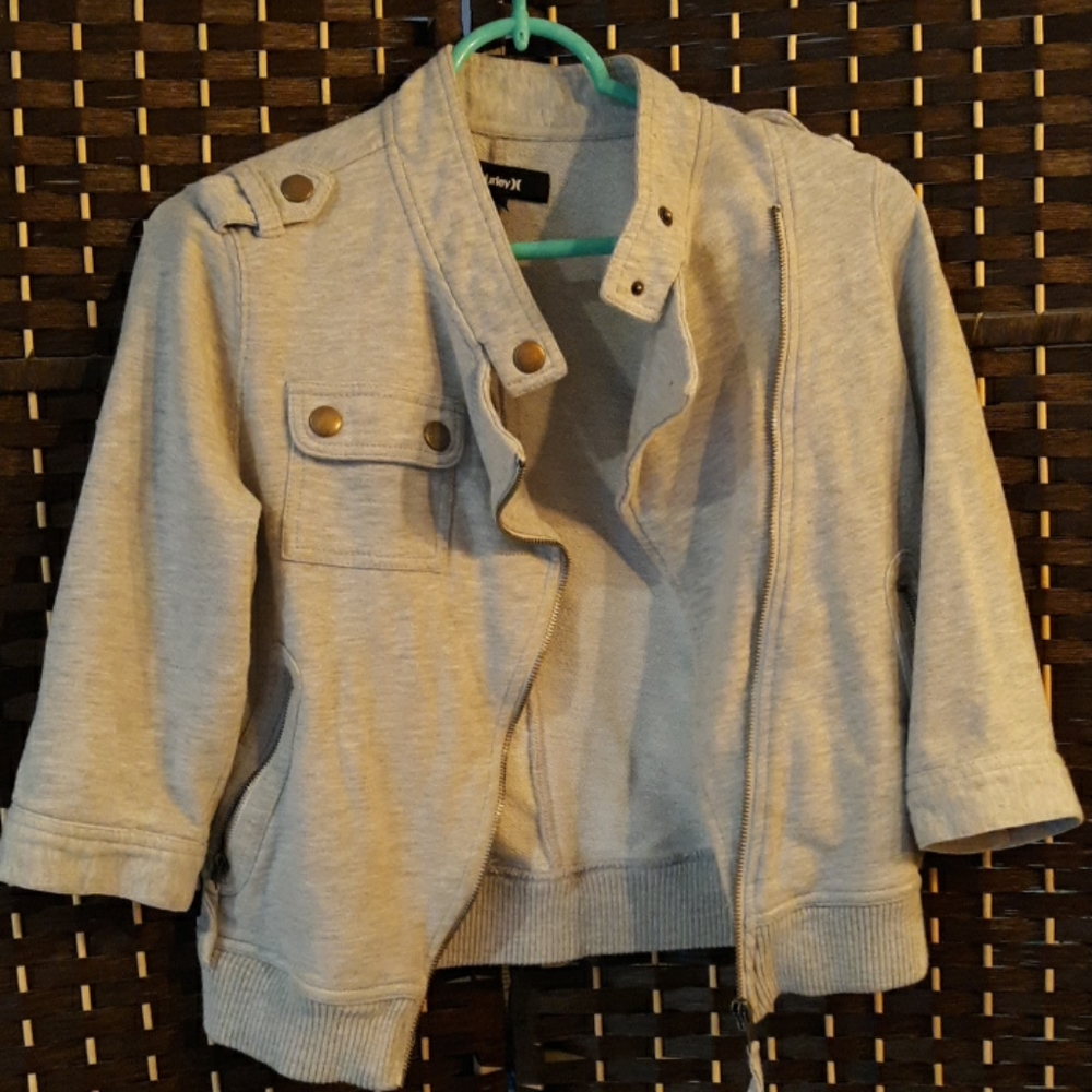 Hurley 3/4 sleeve jacket